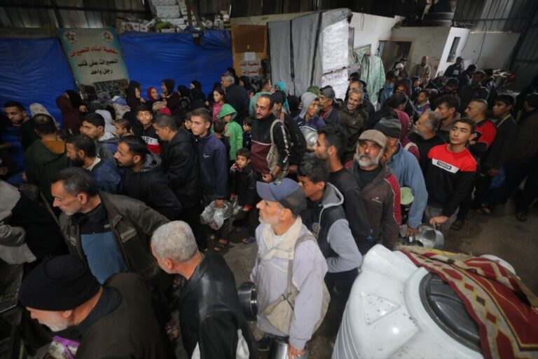 Polar low with strong winds, heavy rain hits Gaza, threatening displaced families