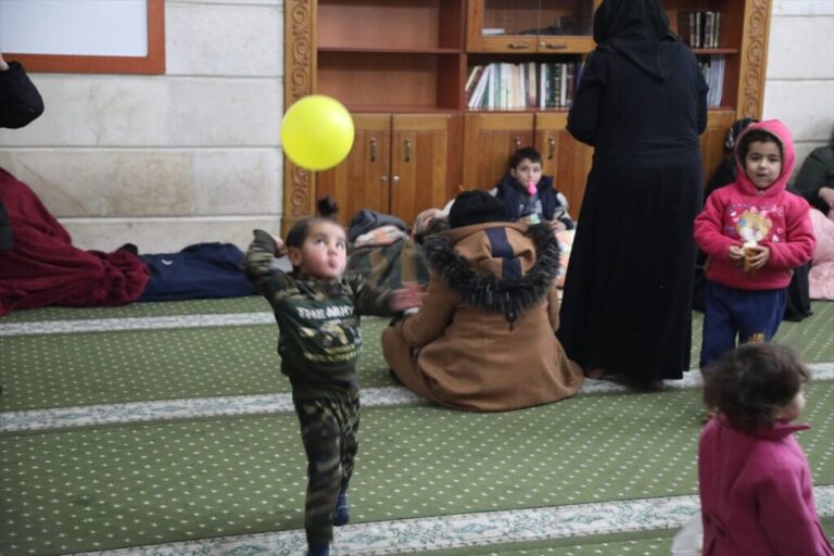 SDF escalates attacks in Syria’s Aleppo, shells residential neighbourhoods for 3rd day