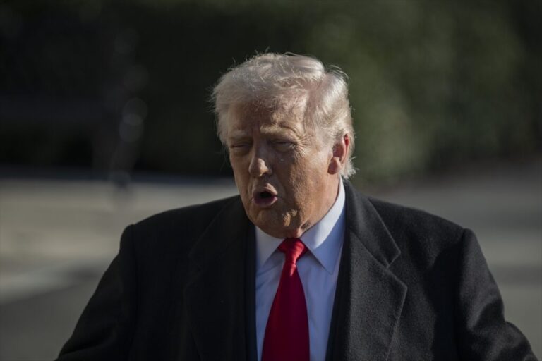 Trump calls on Iranian demonstrators to ‘keep protesting,’ tells them ‘help is on its way’