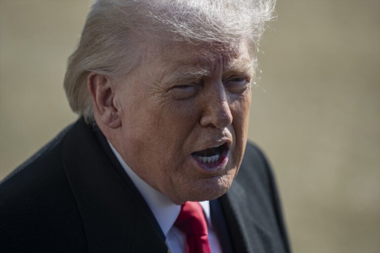 US president convenes senior advisors to review Iran strategy