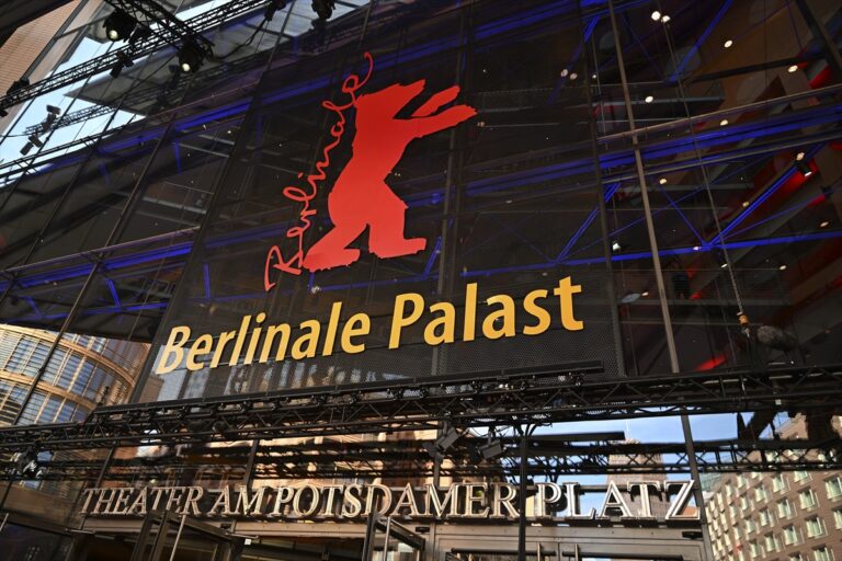 Hundreds of filmmakers support embattled Berlin festival chief over Palestinian flag photo