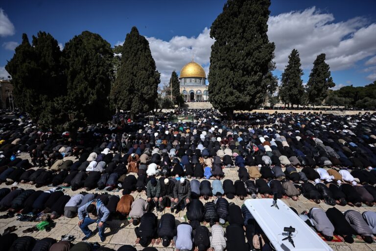 Israel tightens access to Al-Aqsa Mosque for 2nd Friday of Ramadan