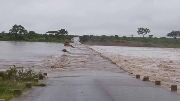SA’s Kruger Park shuts down due to severe floods
