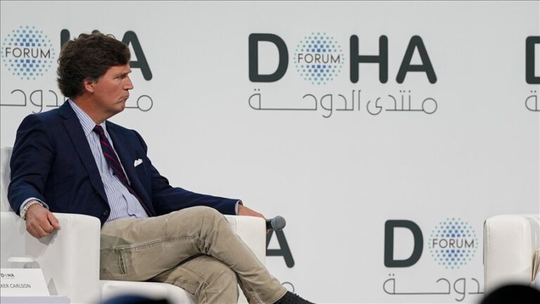 Israel briefly detains podcaster Tucker Carlson after Huckabee interview: Report