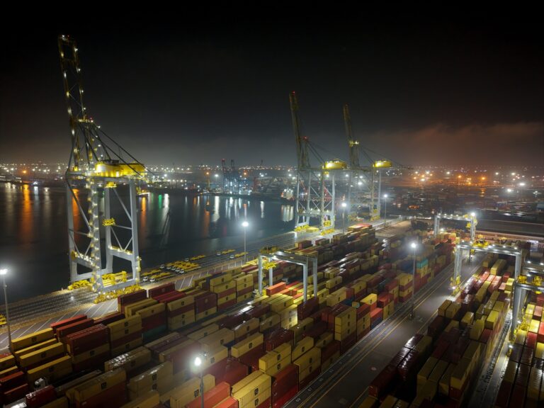 Iran’s top diplomat urges Gulf states to expel US forces