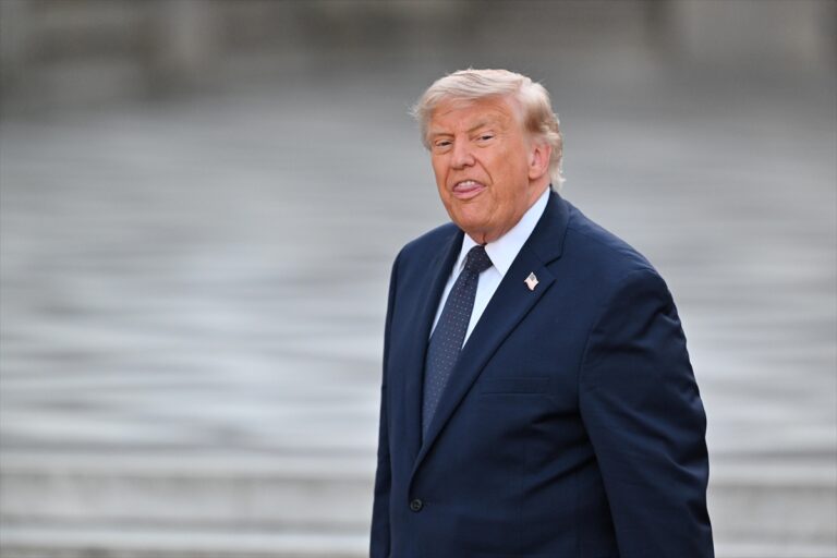 While Trump praises himself, Republican senators criticise US-Iran memorandum