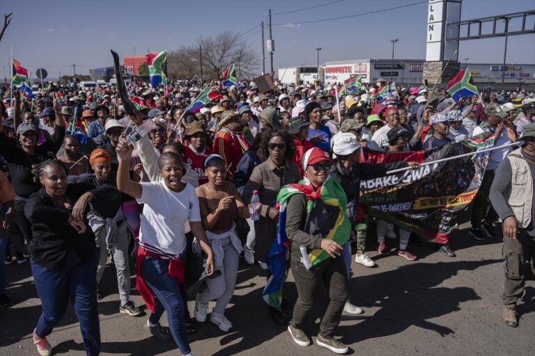 Thousands march in Johannesburg as anti-migrant protests spread across South Africa