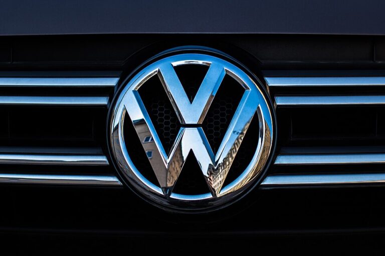 Volkswagen defence deal with Israel blocked by Qatari investors